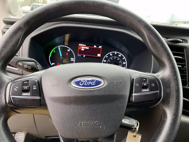 Used 2022 Ford E-Transit 148 High Roof image 17