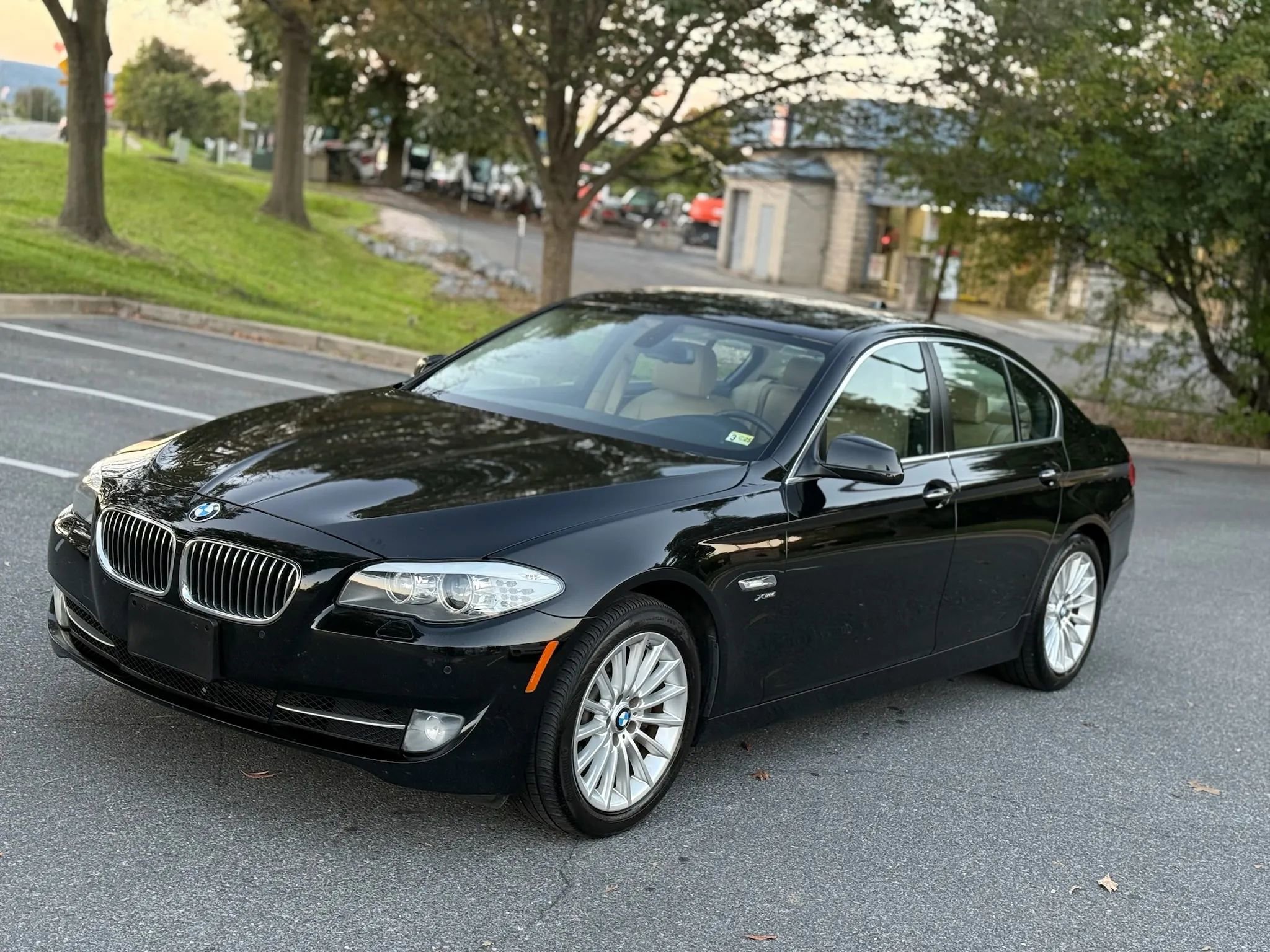 Used 2012 BMW 535i xDrive Sedan image 2