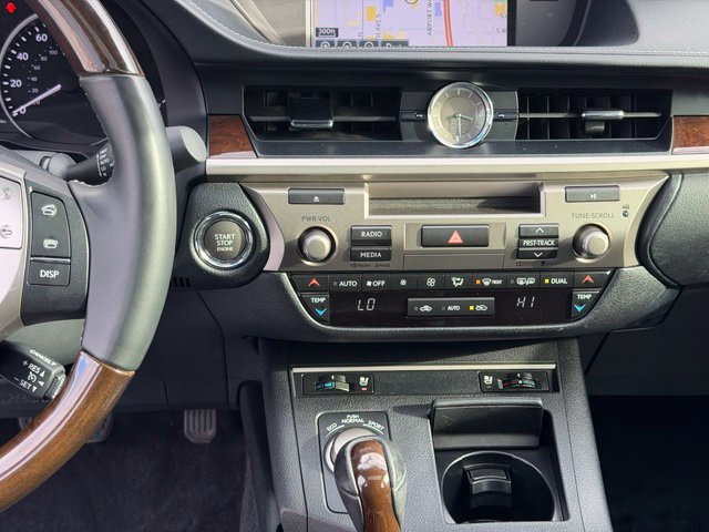Used 2015 Lexus ES 350 FWD image 16