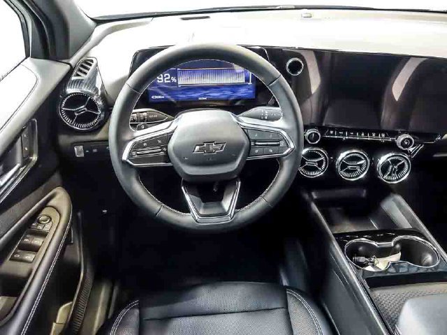 Used 2026 Chevrolet Blazer EV LT AWD/4WD image 16