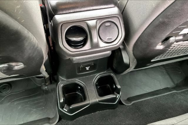 Used 2022 Jeep Wrangler Rubicon w/ Steel Bumper Group AWD/4WD image 10