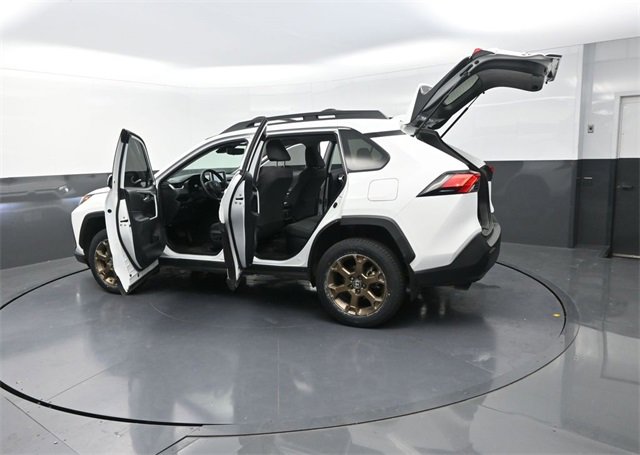 Used 2023 Toyota RAV4 AWD Hybrid image 43