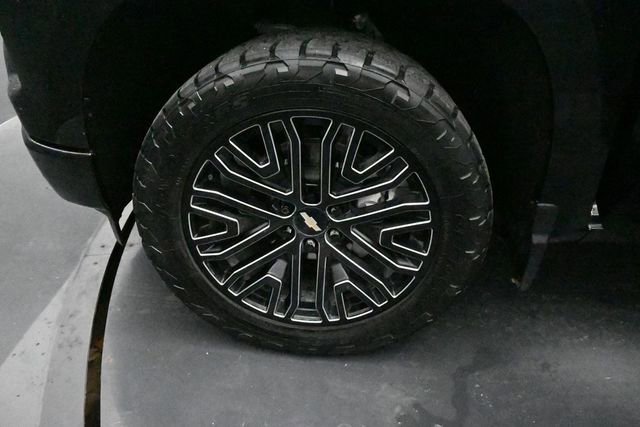 Used 2023 Chevrolet Silverado 1500 RST AWD/4WD image 32