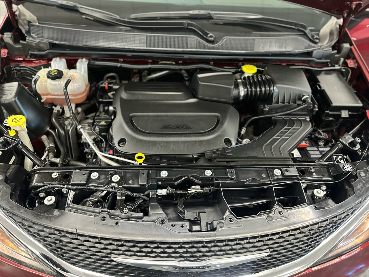 Used 2021 Chrysler Voyager Lxi image 23