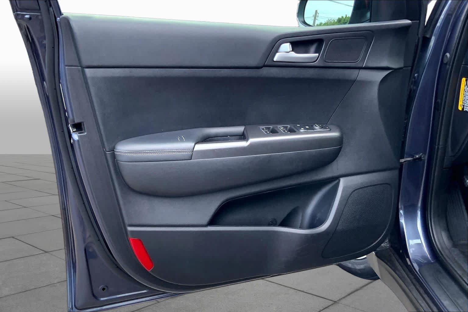 Used 2019 Kia Sportage LX w/ LX Popular Package AWD/4WD image 21