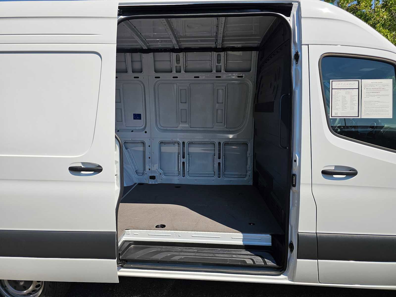 Used 2025 Mercedes-Benz Sprinter 2500 image 14