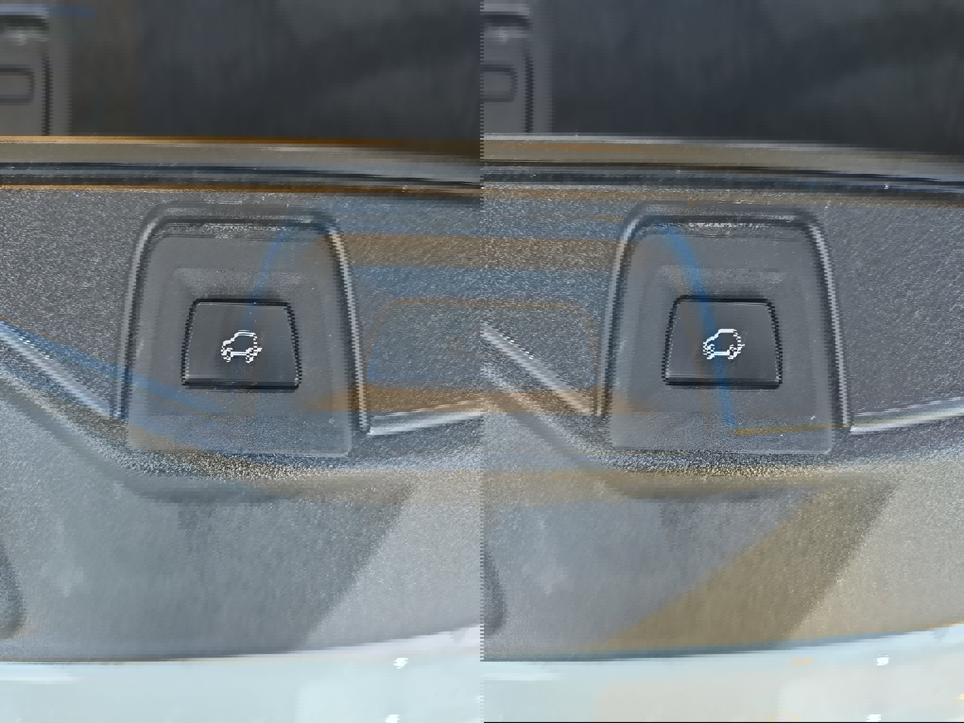 Used 2020 BMW X5 xDrive40i w/ Premium Package image 13