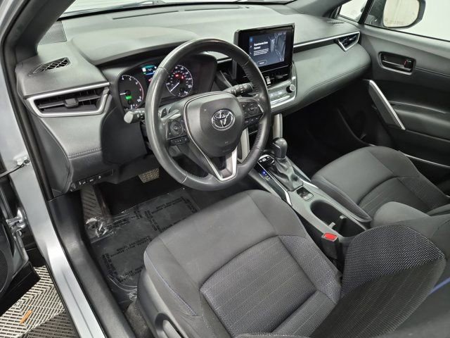 Used 2024 Toyota Corolla Cross SE image 19