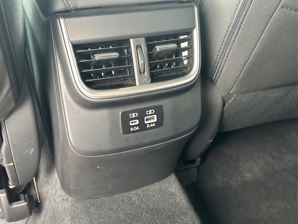 Used 2023 Subaru Outback Premium image 30