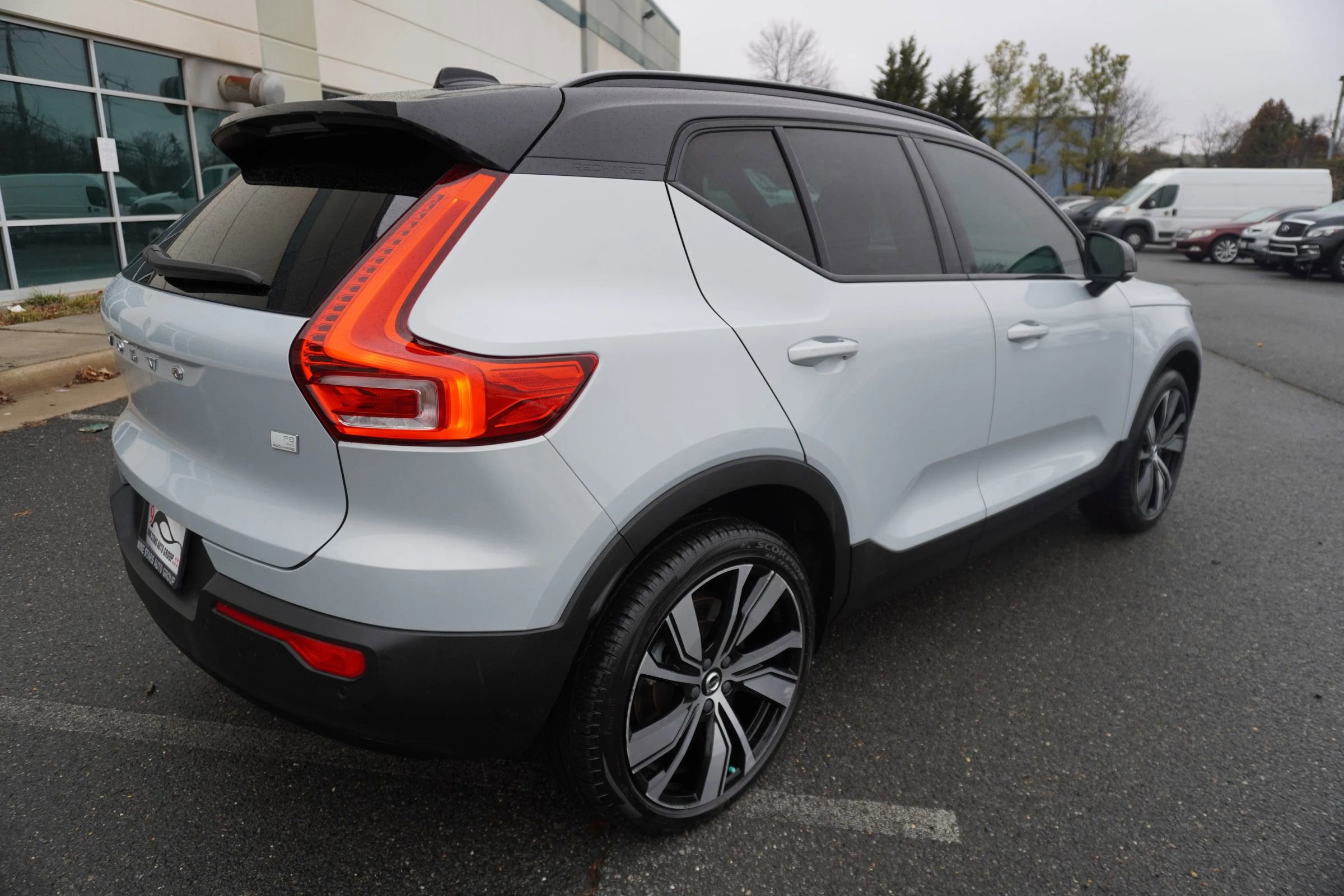Used 2021 Volvo XC40 P8 Recharge w/ Advanced Package image 7