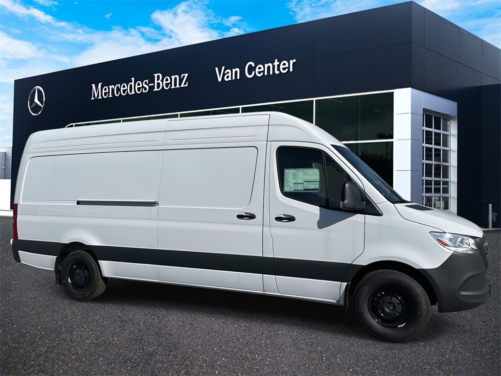 New 2025 Mercedes-Benz Sprinter 2500 image 2