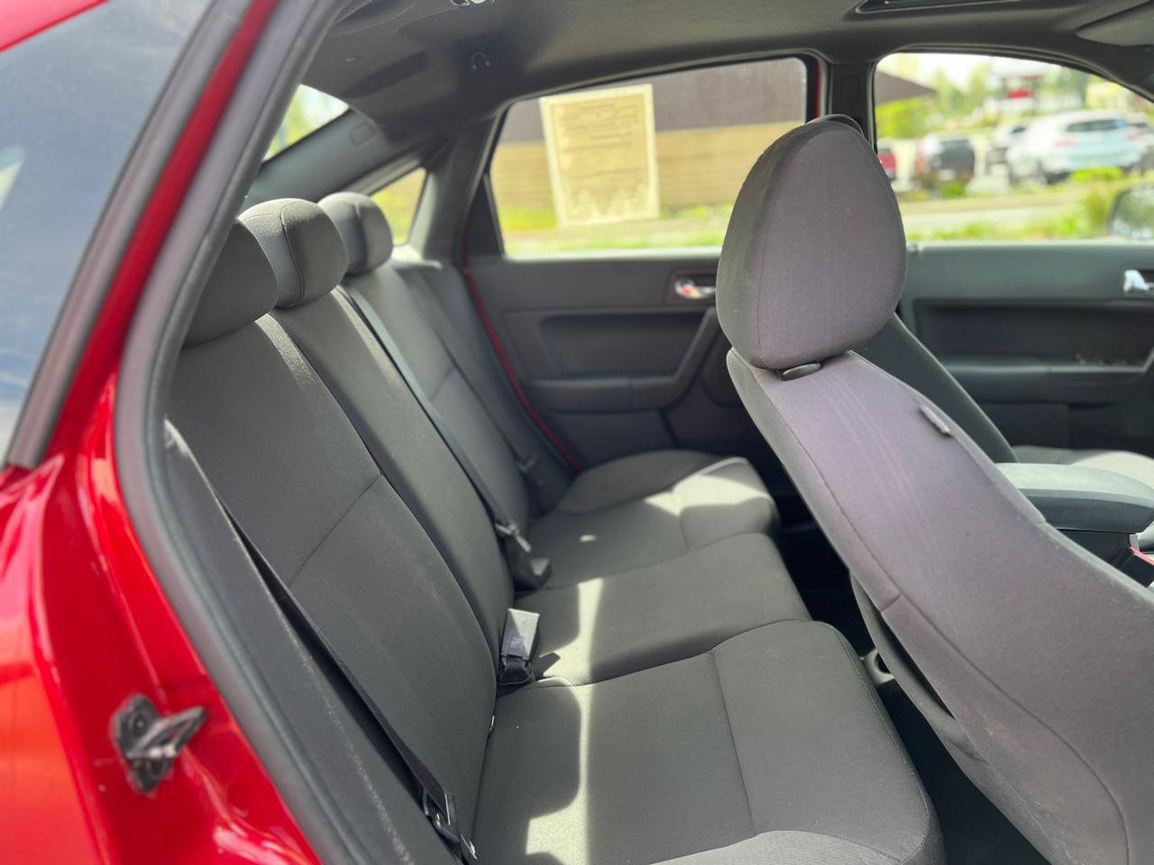 Used 2011 Ford Focus SES w/ 401A Rapid Spec Order Code FWD image 33