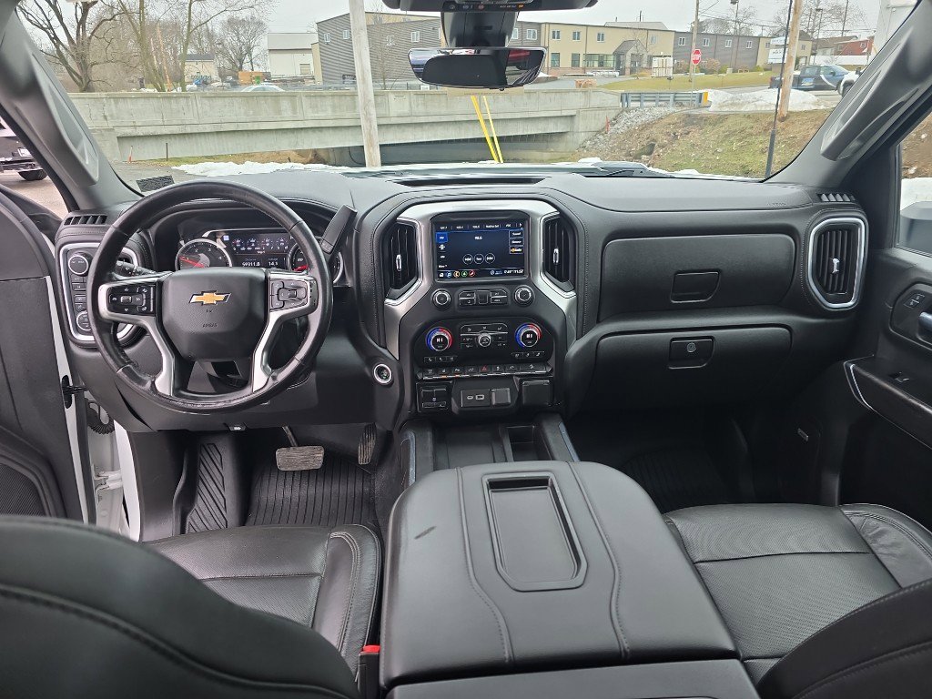 Used 2020 Chevrolet Silverado 3500 LTZ w/ LTZ Premium Package image 26