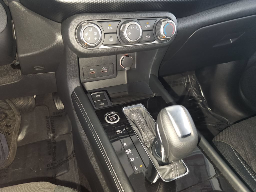 Used 2024 Nissan Kicks SV FWD image 21