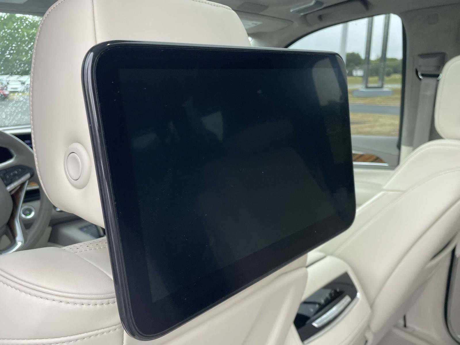 Used 2024 Cadillac Escalade ESV Premium Luxury Platinum w/ LPO, Floor Liner Package AWD/4WD image 6