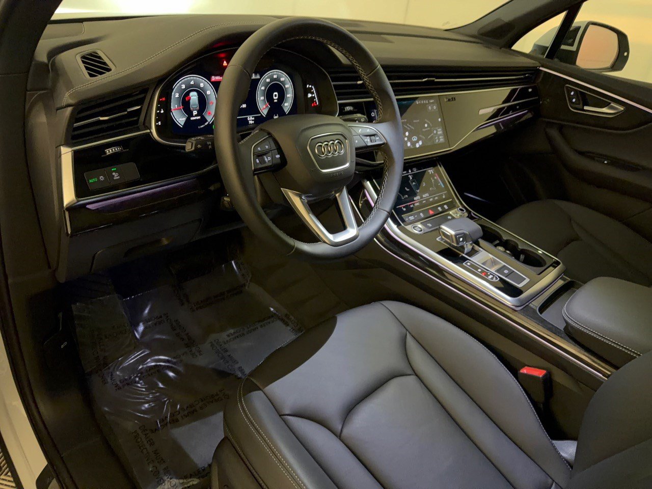 Used 2026 Audi Q7 2.0T Premium w/ Convenience Plus Package AWD/4WD image 4