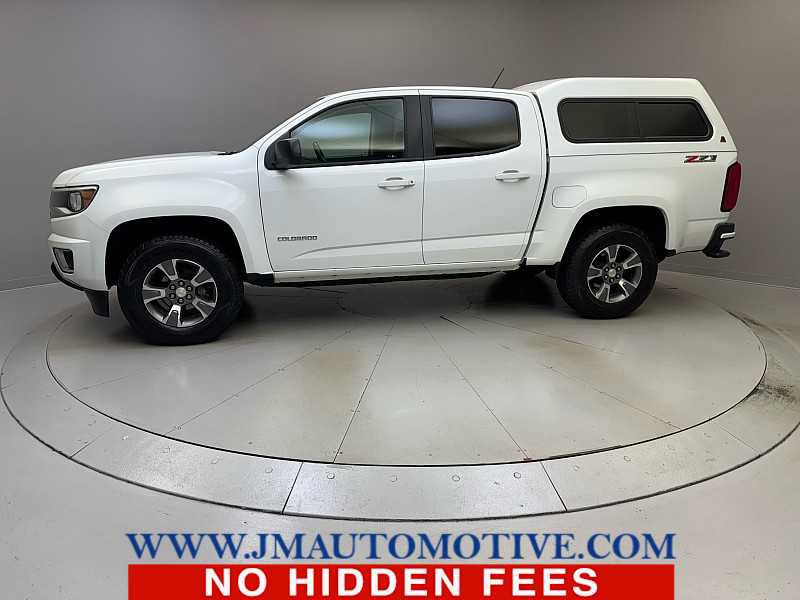 Used 2017 Chevrolet Colorado Z71 AWD/4WD image 2