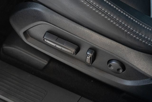 Used 2025 Honda Pilot EX-L image 15