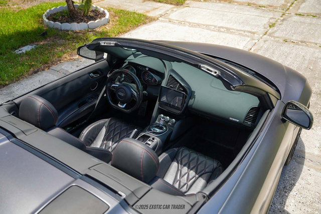 Used 2011 Audi R8 V10 image 38