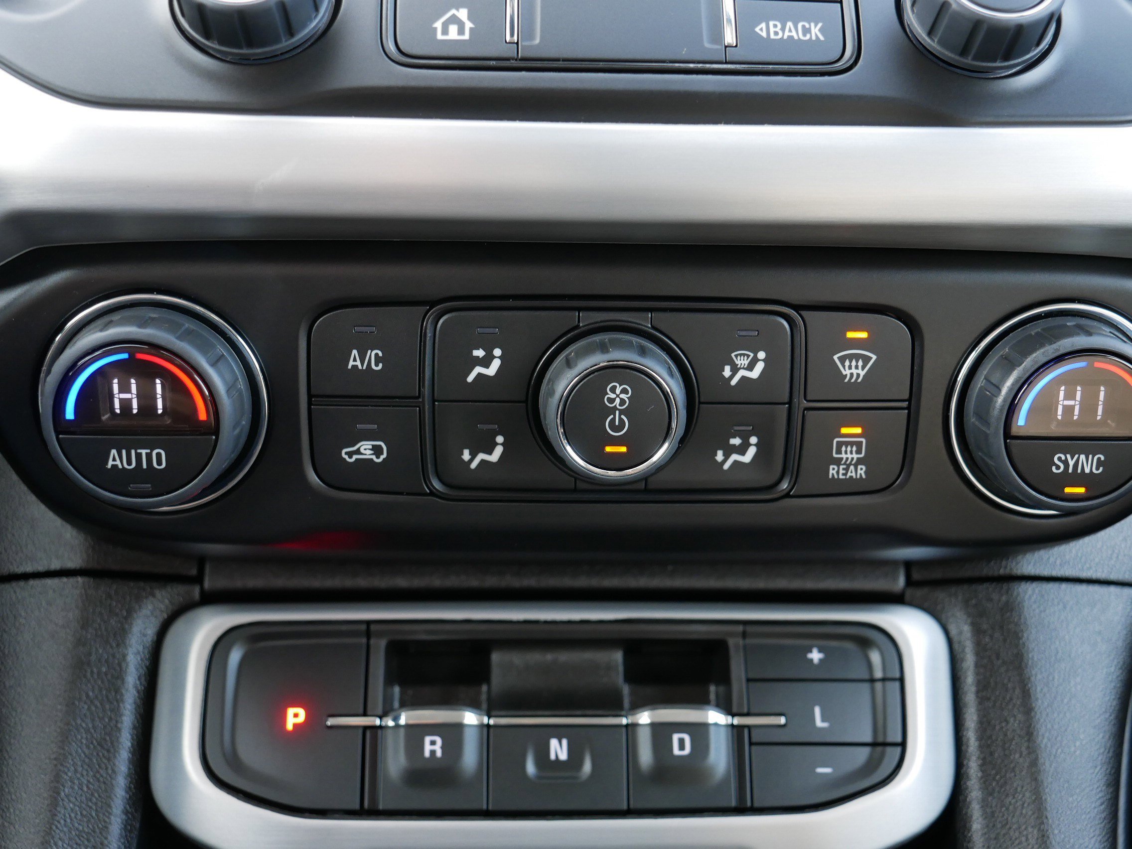 Used 2023 GMC Acadia SLE w/ Driver Convenience Package image 23