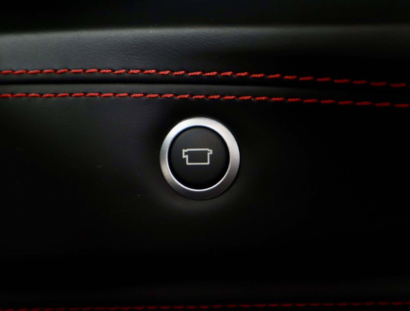 Used 2019 Ferrari 488 Spider RWD image 34