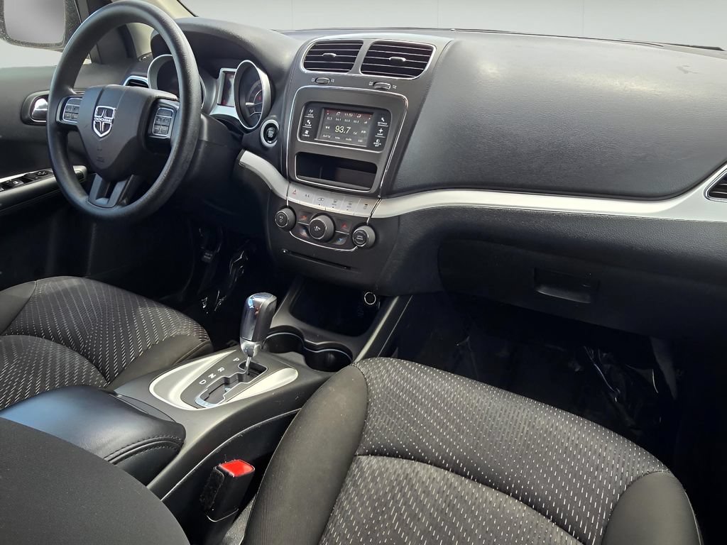 Used 2020 Dodge Journey SE FWD image 13