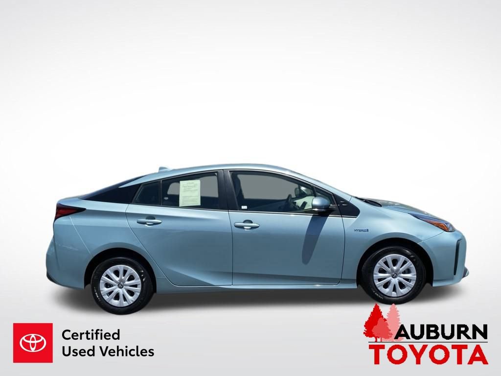 Certified 2022 Toyota Prius L Eco FWD image 9