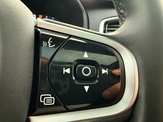 Used 2024 Volvo XC90 B6 Plus w/ Protection Package Premier image 19