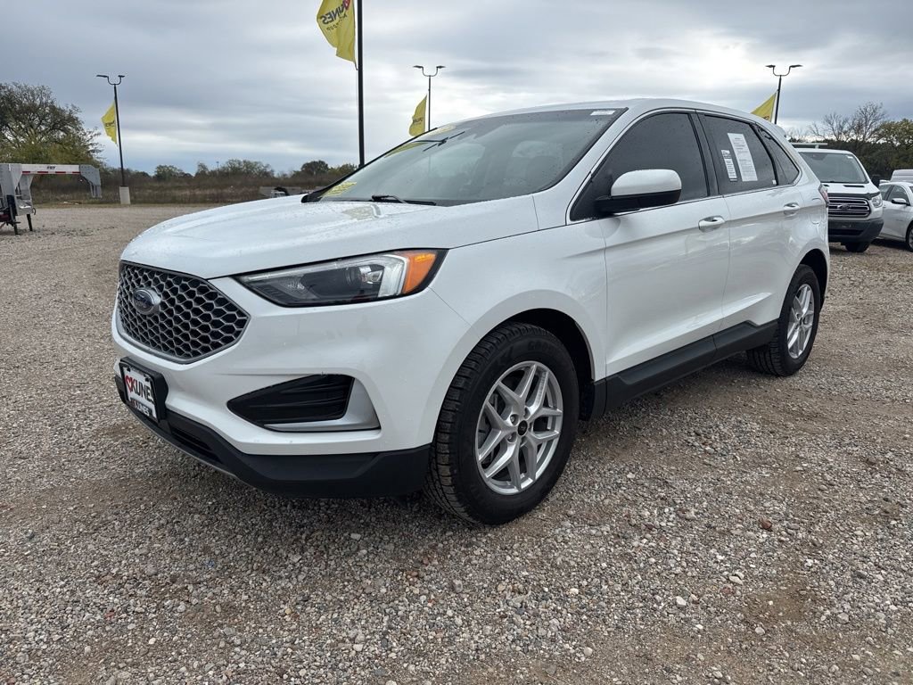 Used 2023 Ford Edge SEL image 5