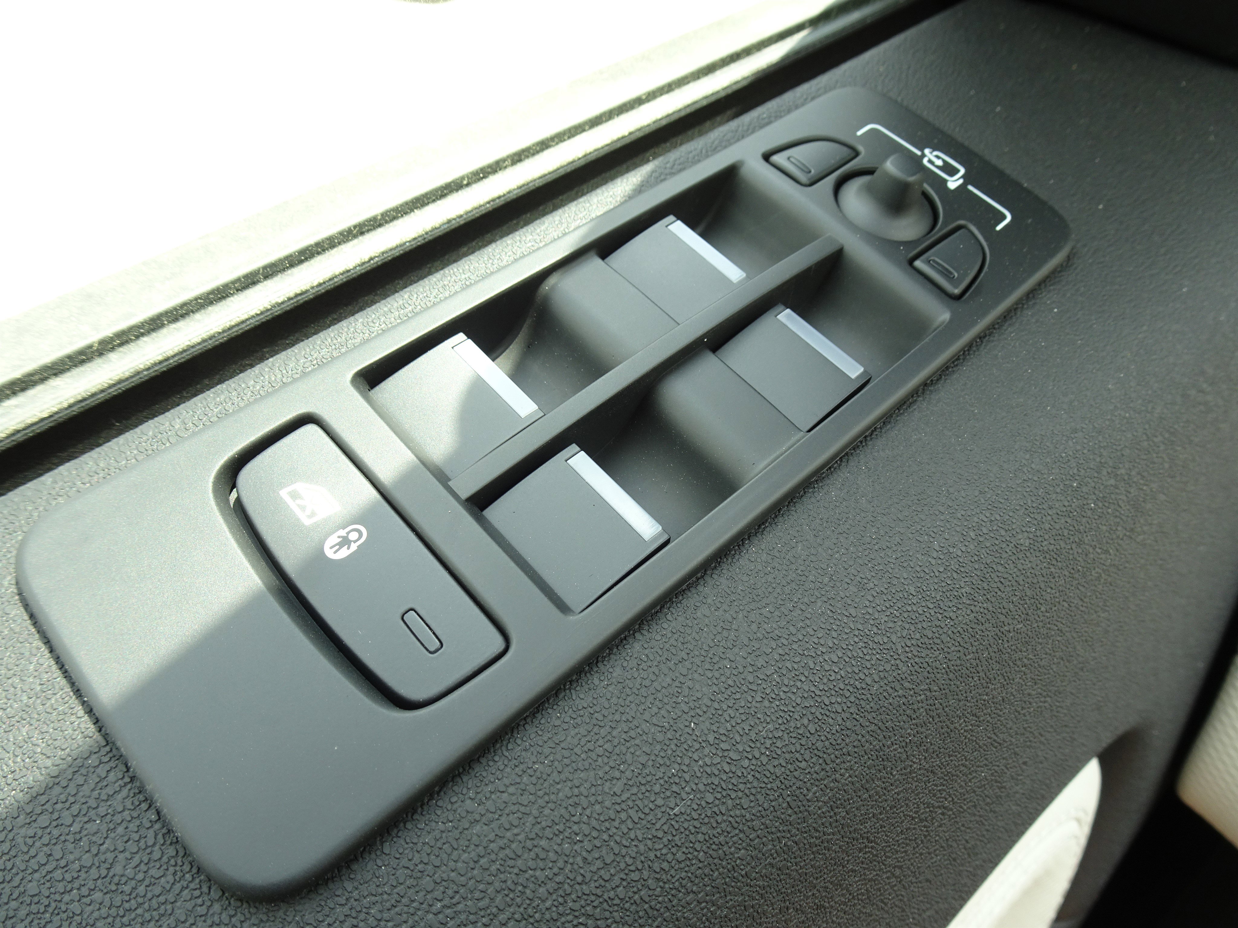 New 2026 Land Rover Discovery Sport Landmark image 25