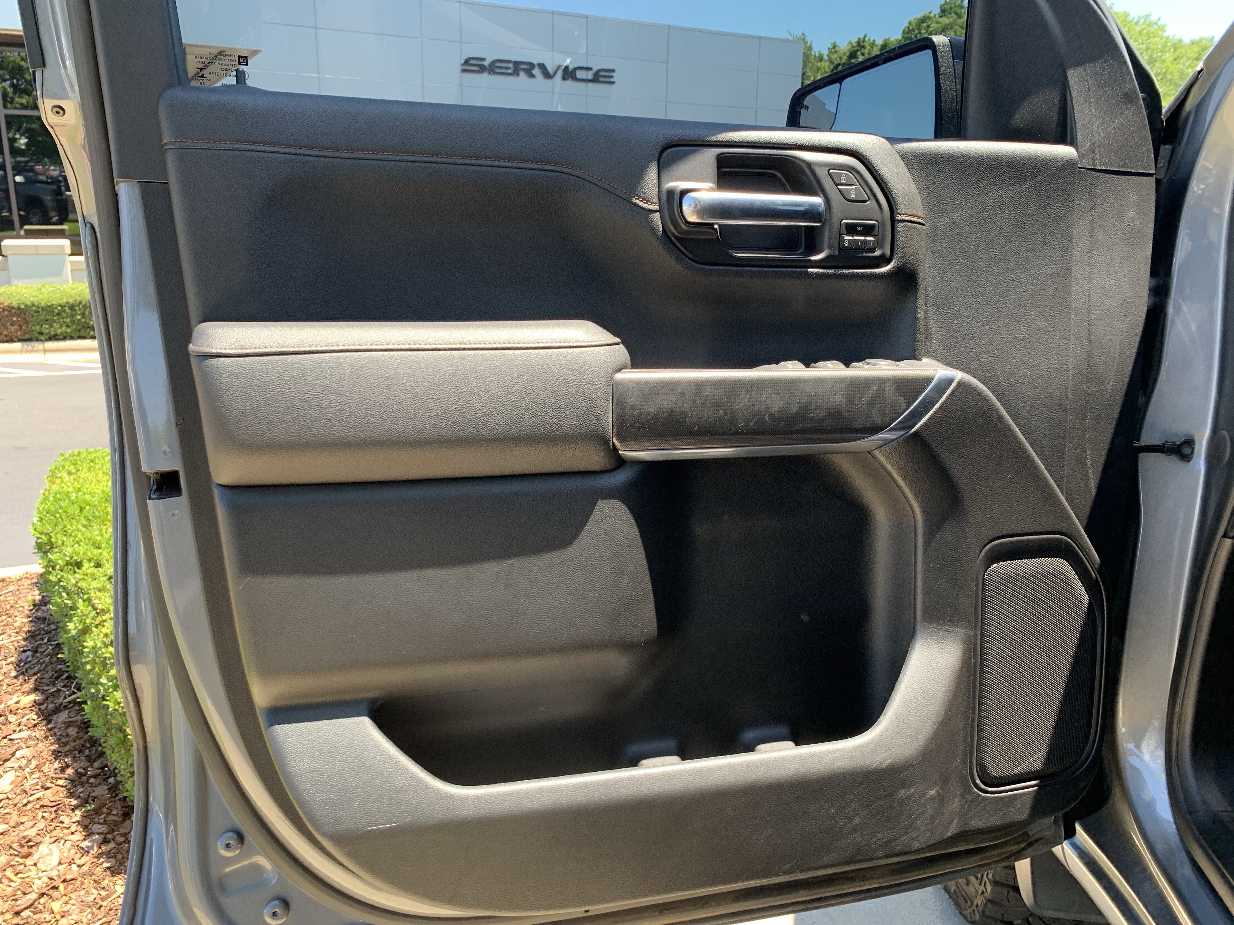Used 2021 GMC Sierra 1500 AT4 AWD/4WD image 14