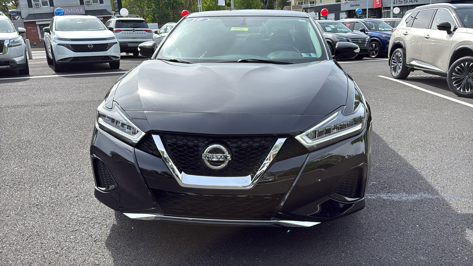 Used 2019 Nissan Maxima 3.5 SV w/ Floor Mat Group FWD image 2