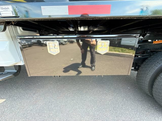 New 2026 Ford F550 4x4 Regular Cab Super Duty image 27
