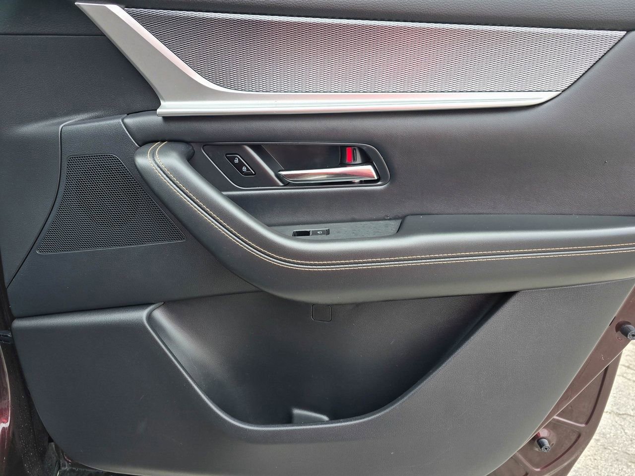 Used 2024 MAZDA CX-90 3.3 Turbo S w/ Premium Package image 47