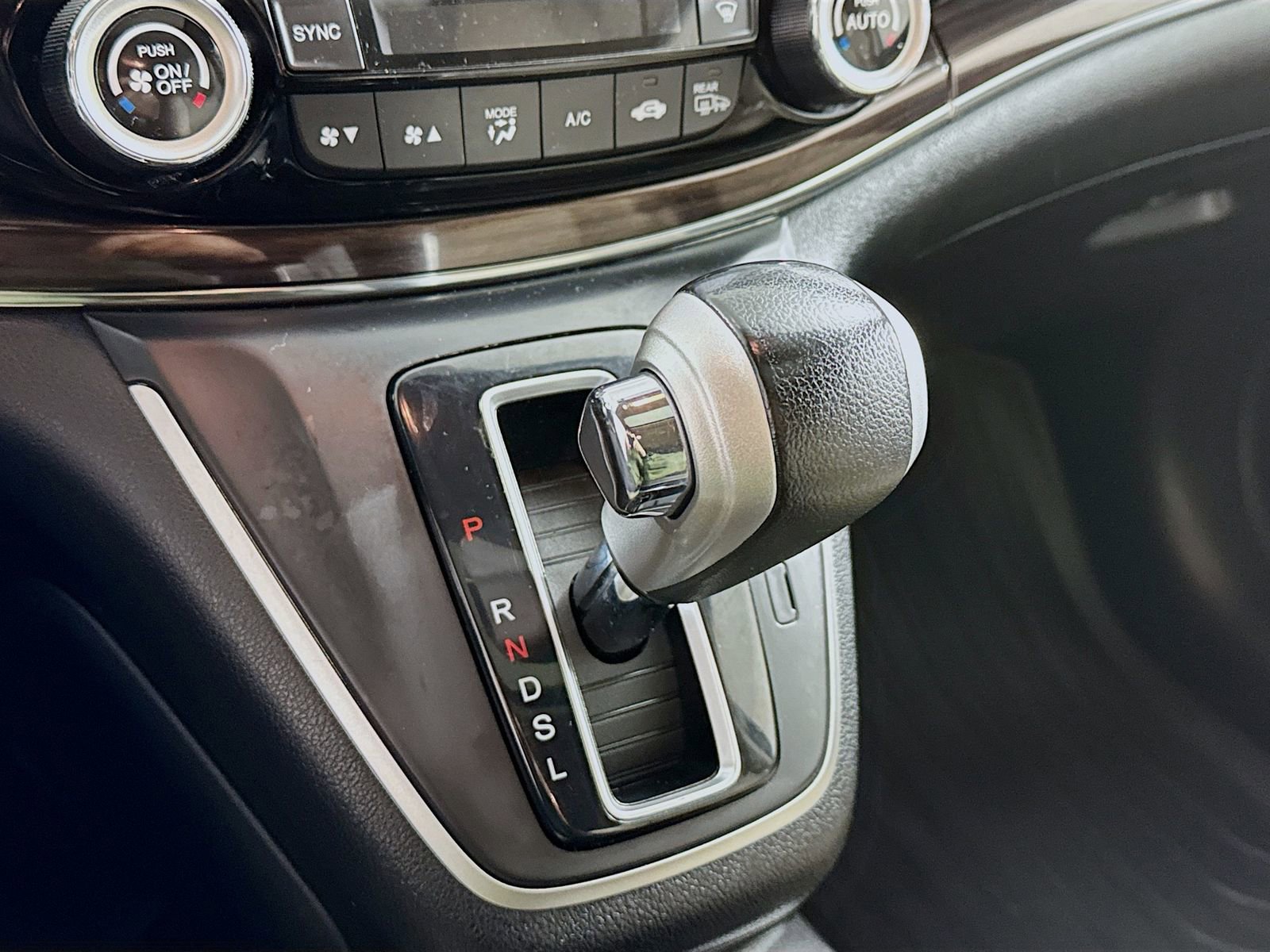 Used 2016 Honda CR-V EX-L image 14