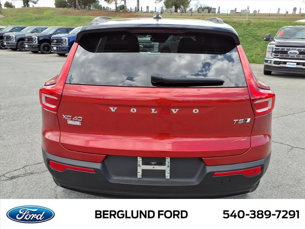Used 2021 Volvo XC40 T5 R-Design w/ Climate Package image 6