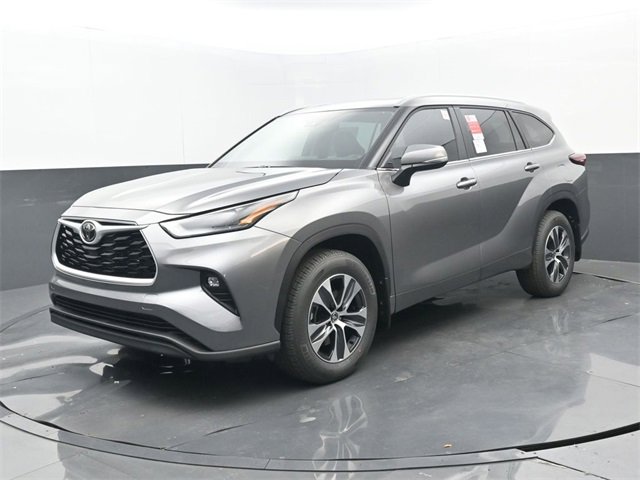 New 2026 Toyota Highlander XLE image 24