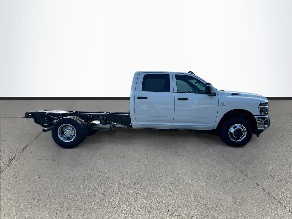 New 2026 RAM 3500 Tradesman w/ Chrome Appearance Group A AWD/4WD image 8