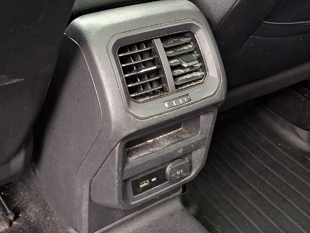 Used 2020 Volkswagen Tiguan SE AWD/4WD image 11