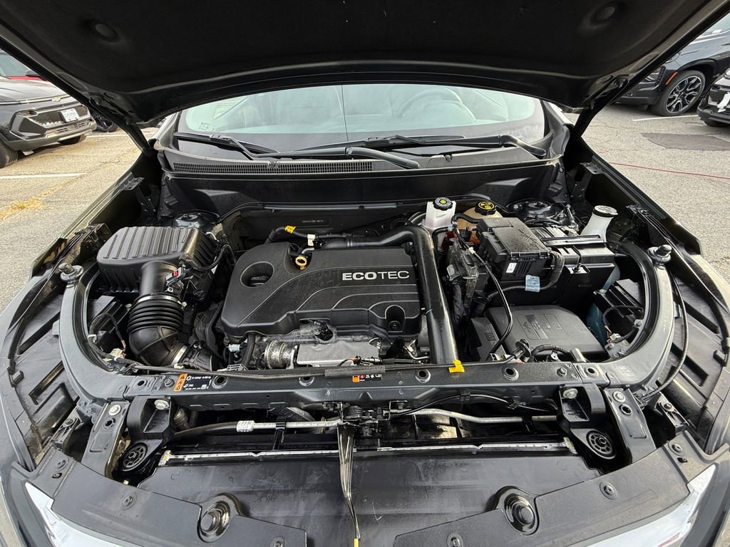 Used 2021 Chevrolet Equinox Premier image 23