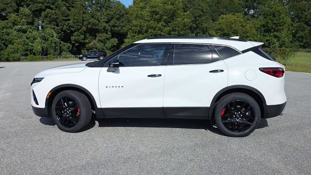 Certified 2021 Chevrolet Blazer LT w/ Redline Edition FWD image 5