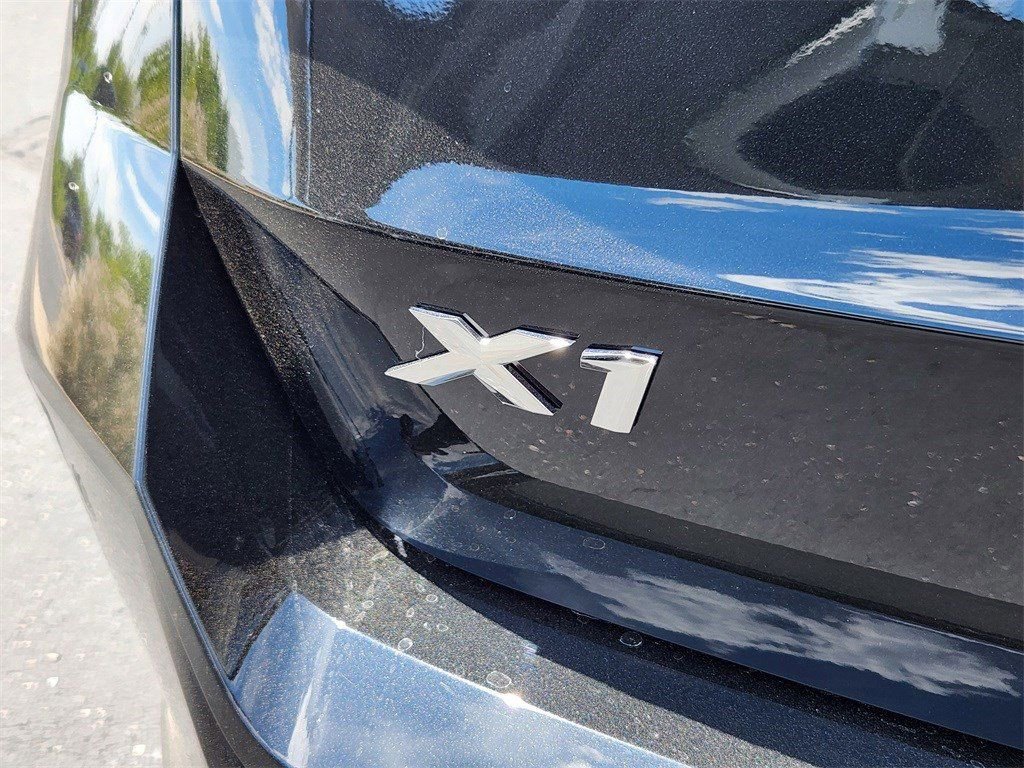Used 2025 BMW X1 xDrive28i w/ Premium Package image 19