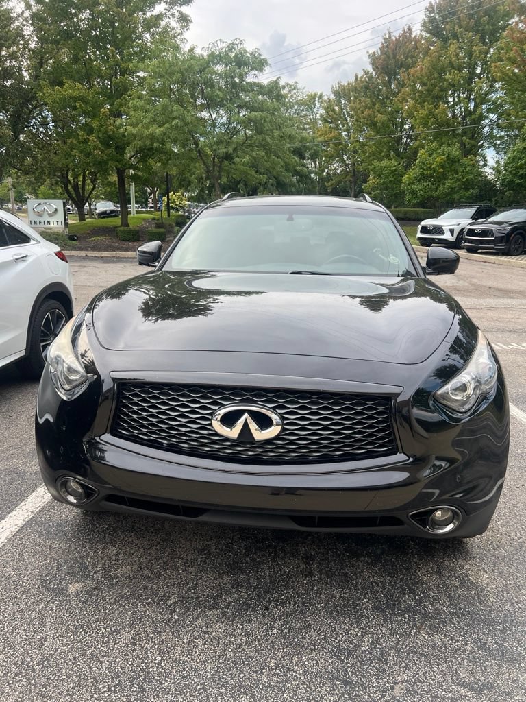 Used 2017 INFINITI QX70 AWD w/ Premium Package image 1