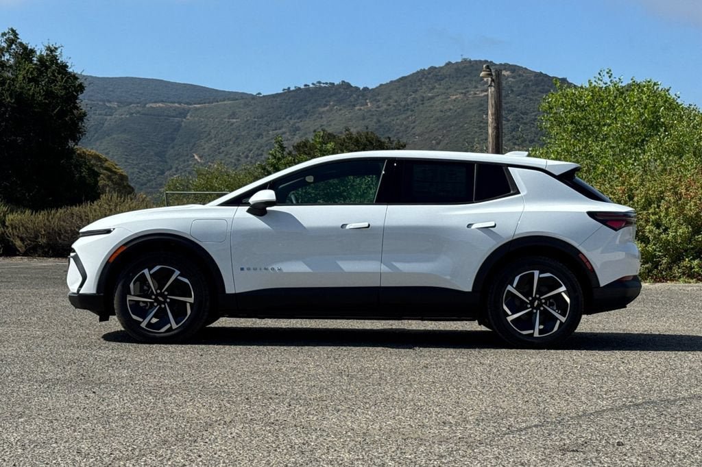 New 2026 Chevrolet Equinox EV LT FWD image 7