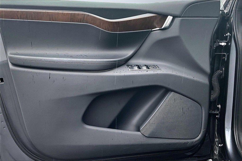 Used 2021 Tesla Model X Long Range image 22