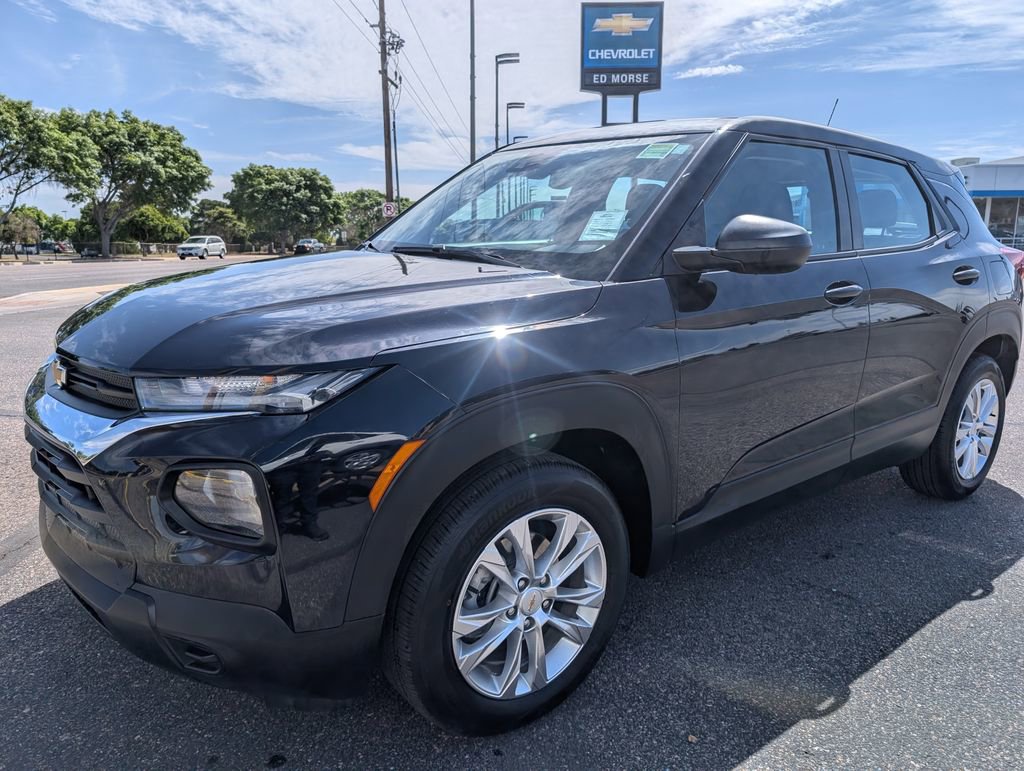 Used 2021 Chevrolet TrailBlazer LS FWD image 1