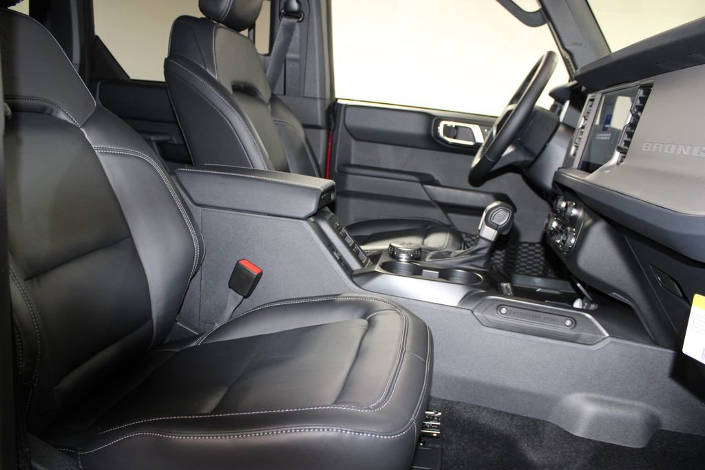 New 2026 Ford Bronco Outer Banks AWD/4WD image 28