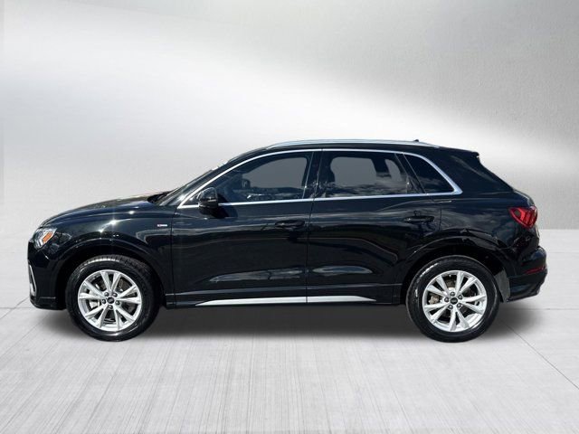 Used 2022 Audi Q3 2.0T Premium Plus w/ Premium Plus Package image 9