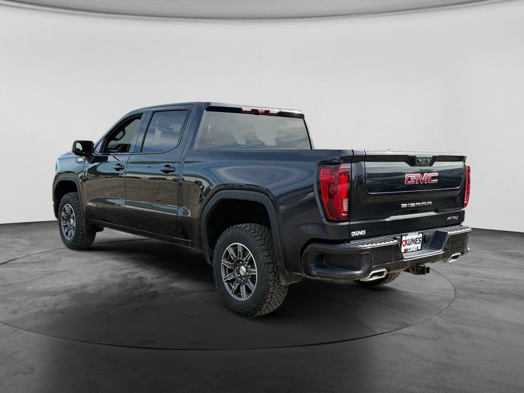Used 2024 GMC Sierra 1500 AT4 w/ Technology Package AWD/4WD image 8