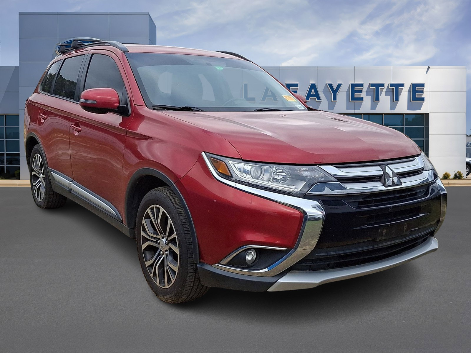 Used 2016 Mitsubishi Outlander SE